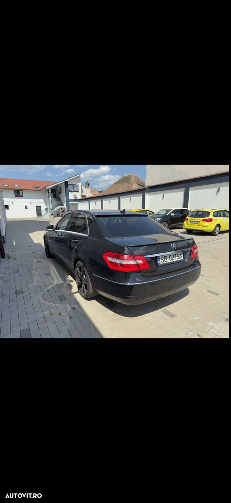 Mercedes-Benz E - 4