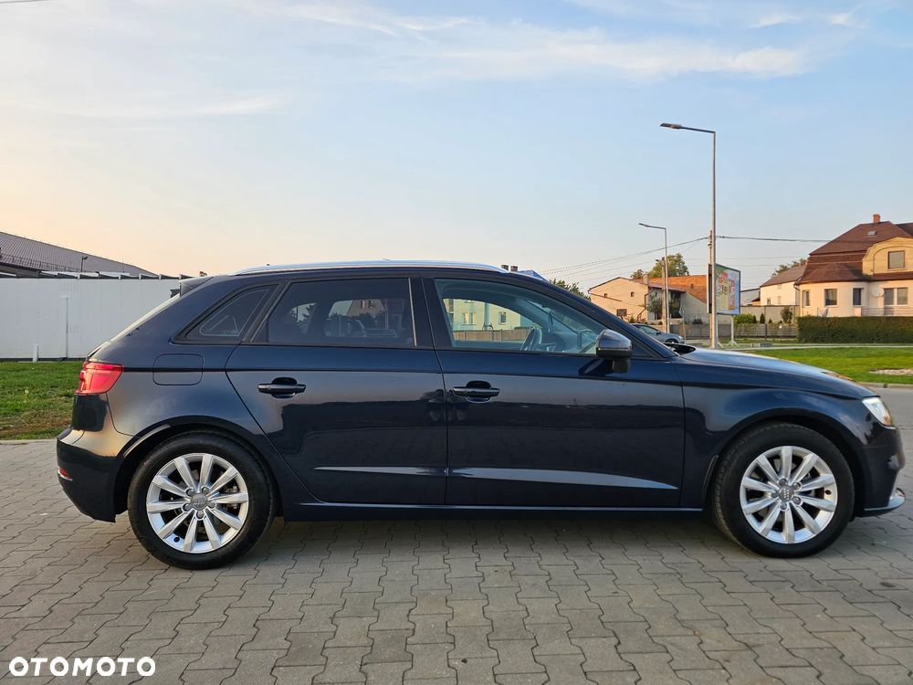Audi A3 Sportback - 14