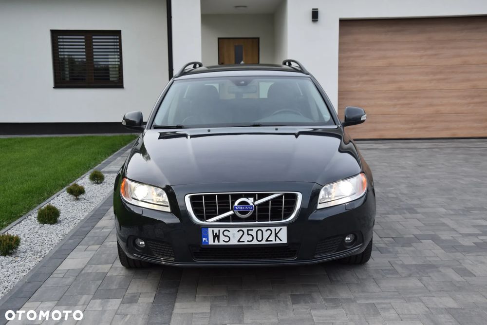 Volvo V70 2.5T Momentum - 11