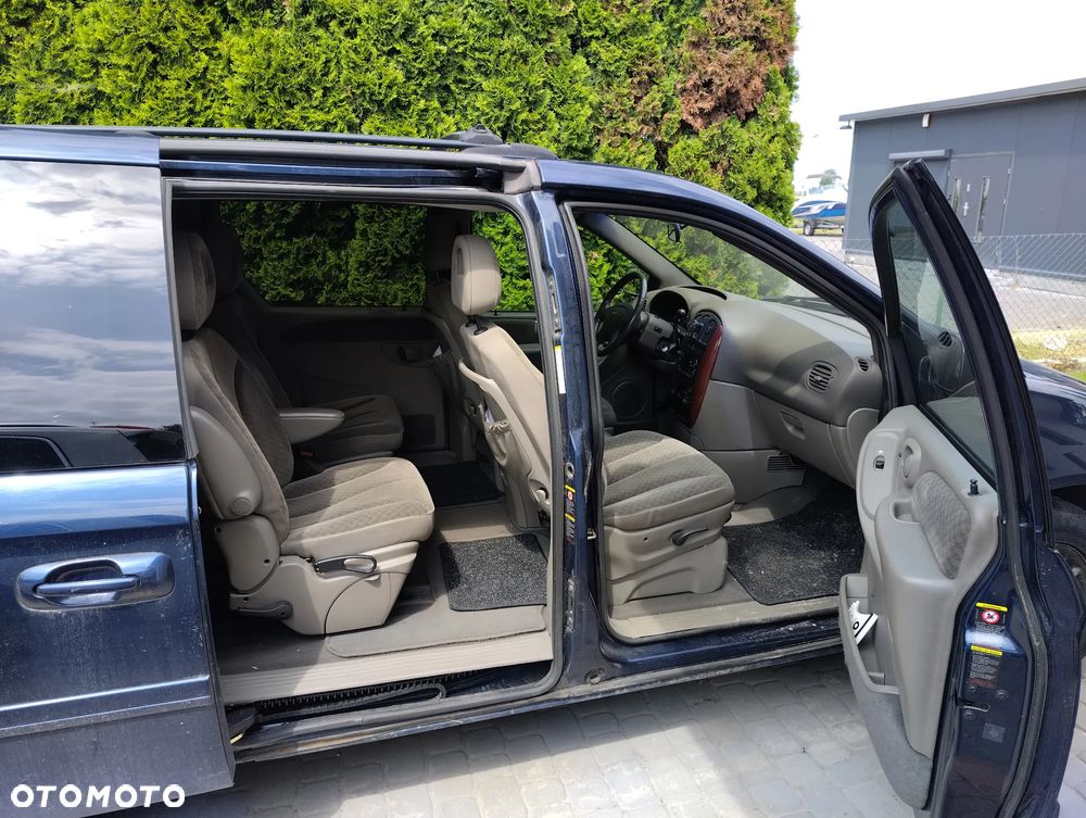 Chrysler Grand Voyager 2.8 CRD LX - 4