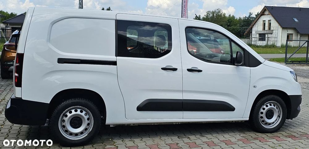 Toyota ProAce Kombi 1.5 D-4D Medium 2,6t - 10