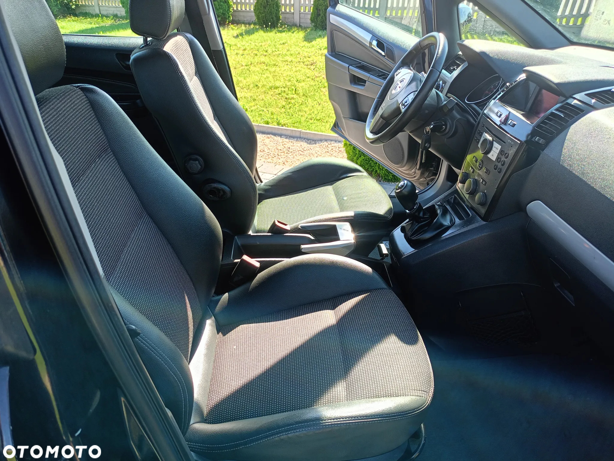 Opel Zafira 1.8 Active - 23