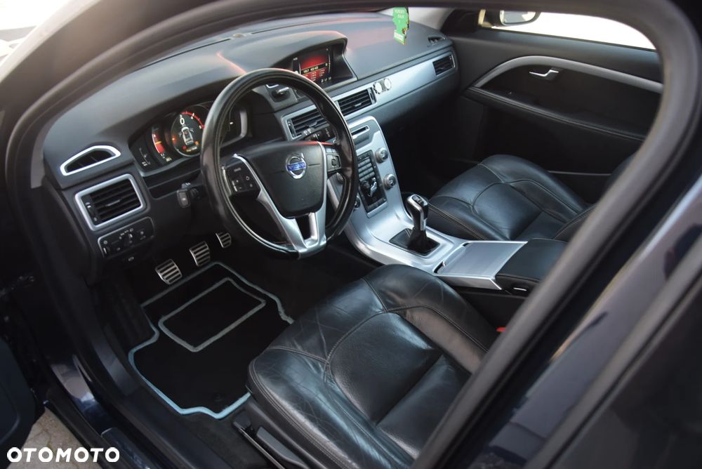 Volvo V70 D4 Momentum - 22