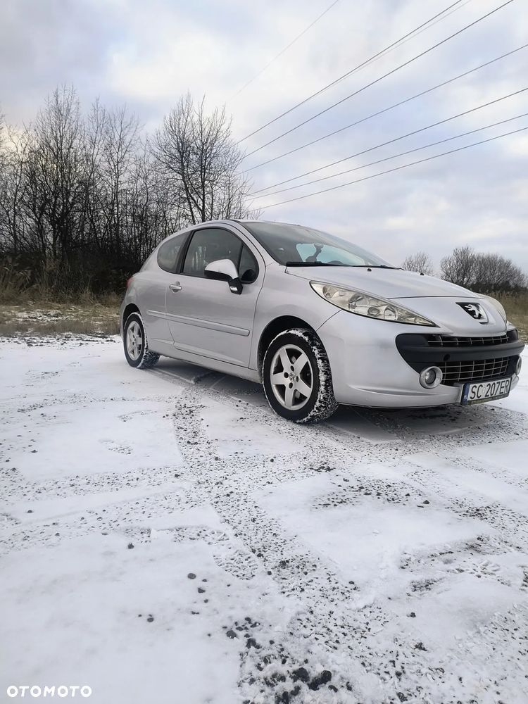 Peugeot 207 1.4 16V Trendy - 4