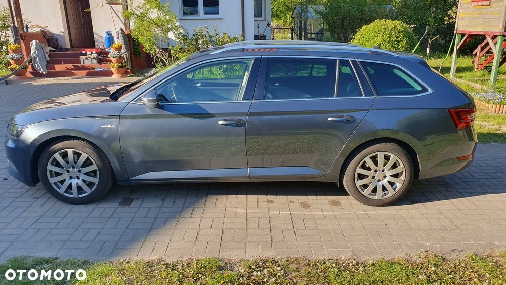 Skoda Superb 2.0 TDI L&K DSG - 5