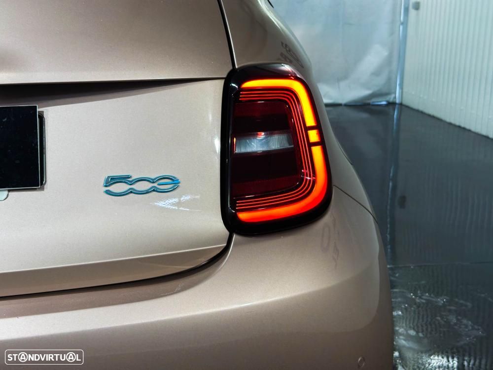 Fiat 500e 42kWh ICON - 56