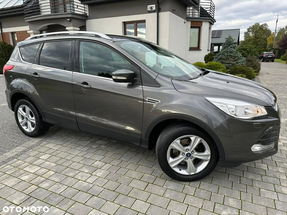 Ford Kuga 2.0 TDCi 2x4 Titanium - 23