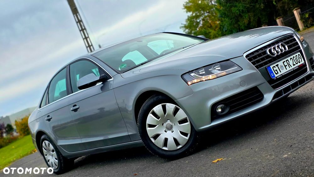 Audi A4 Limousine - 18