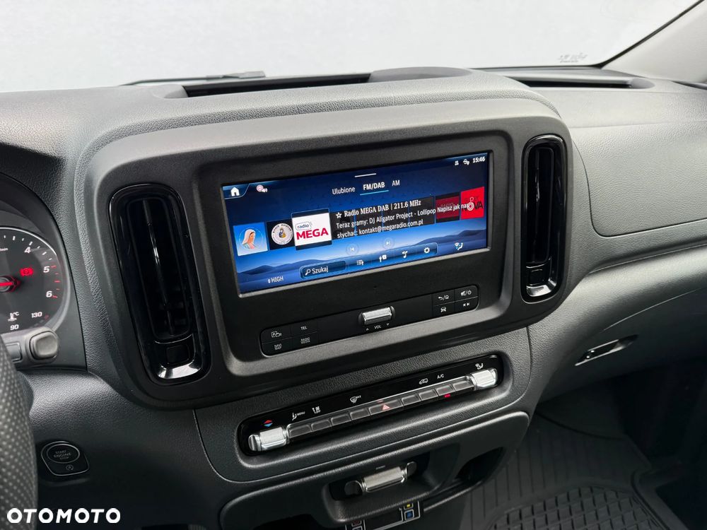 Mercedes-Benz VITO - 12