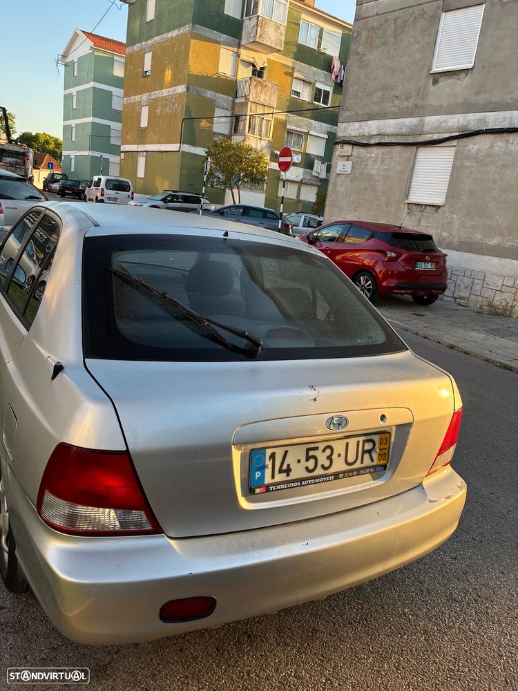Hyundai Accent 1.3i GLS - 3
