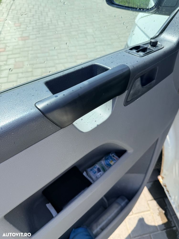 Volkswagen Transporter - 10