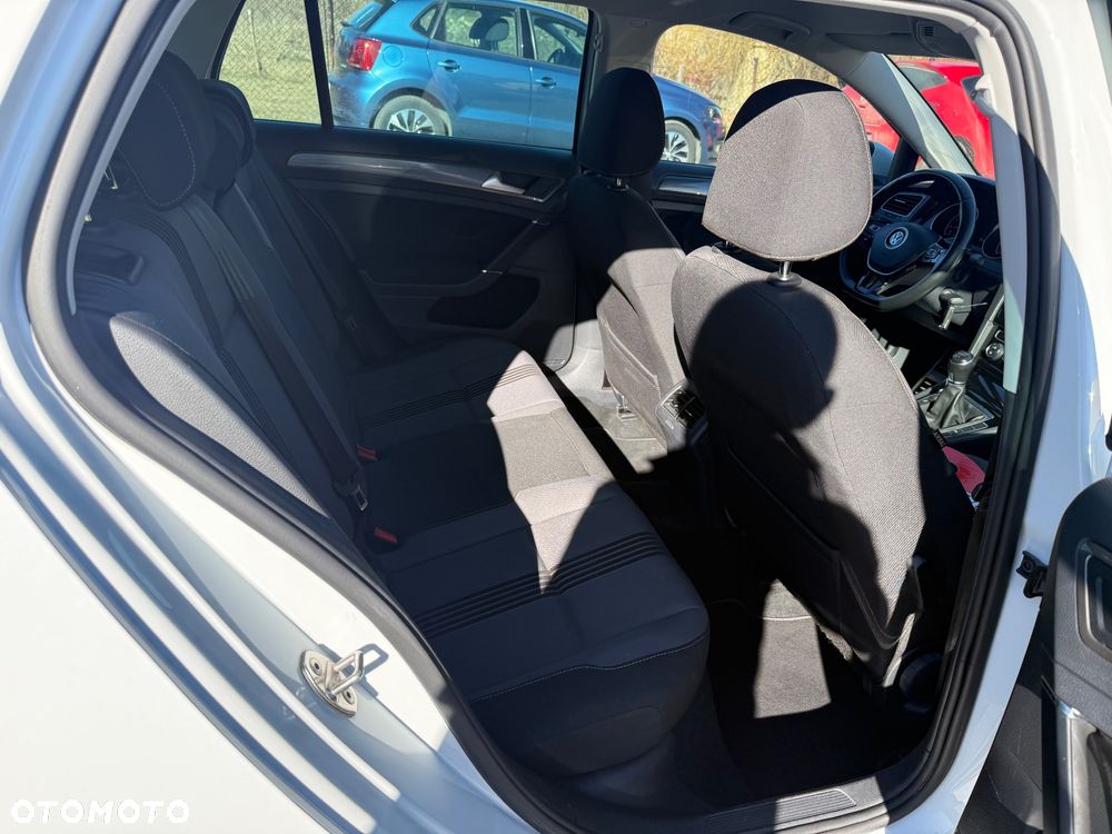 Volkswagen Golf 1.2 TSI BMT Start - 17