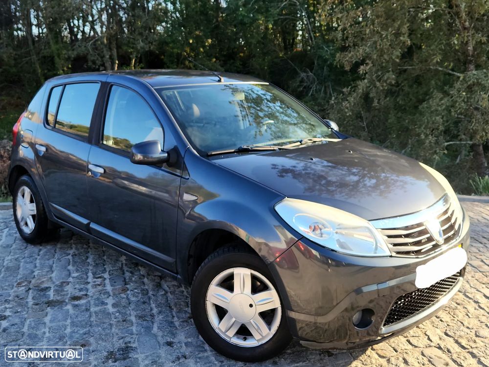 Dacia Sandero 1.2 16V 75 Celebration - 3