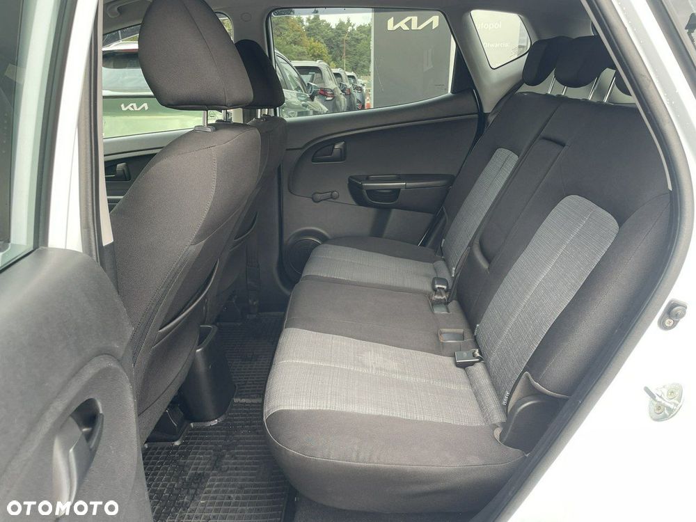 Kia Venga 1.4 M - 12