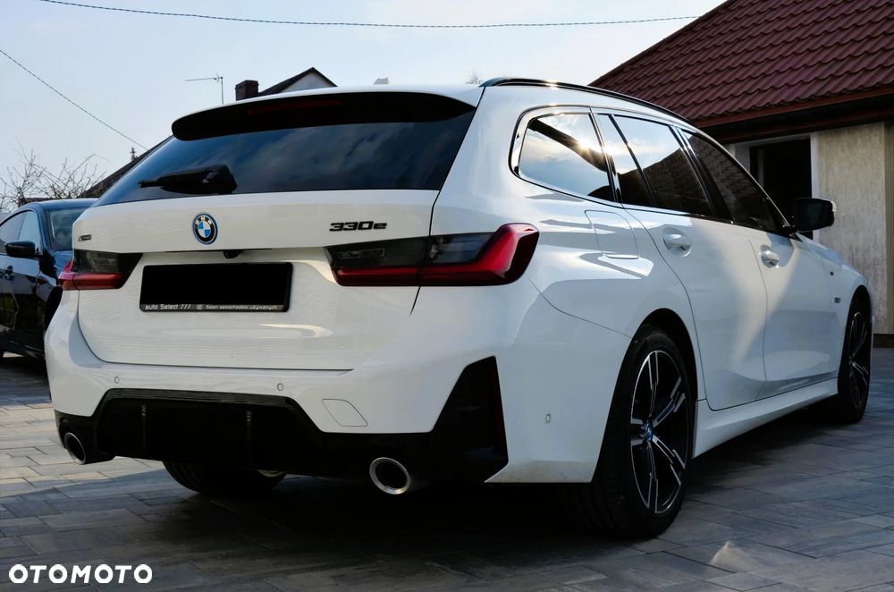 BMW Seria 3 330e xDrive M Sport sport - 15
