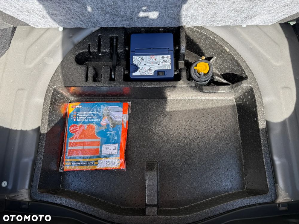 Kia Ceed 1.4 CVVT Dream Team Edition - 30