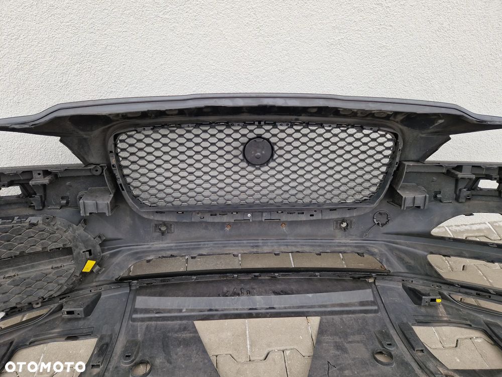 Zderzak Jaguar F Pace - 13