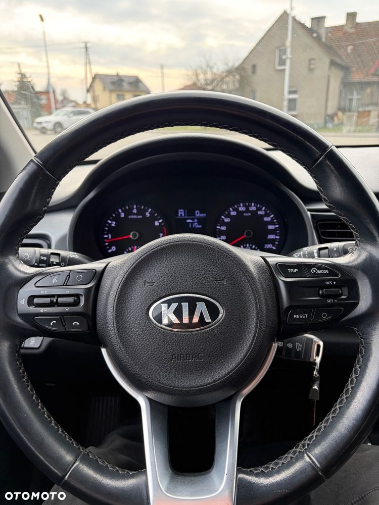 Kia Rio 1.2 L - 14