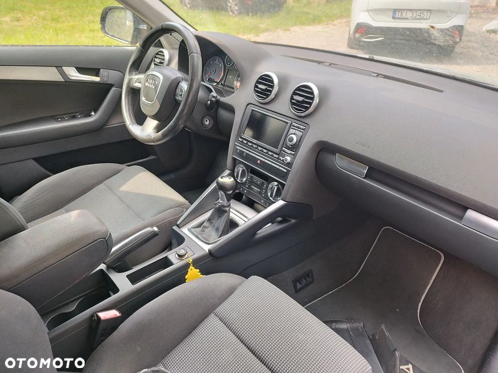 Audi A3 Sportback 2.0 TDI DPF quattro S line Sportpaket (plus) - 10