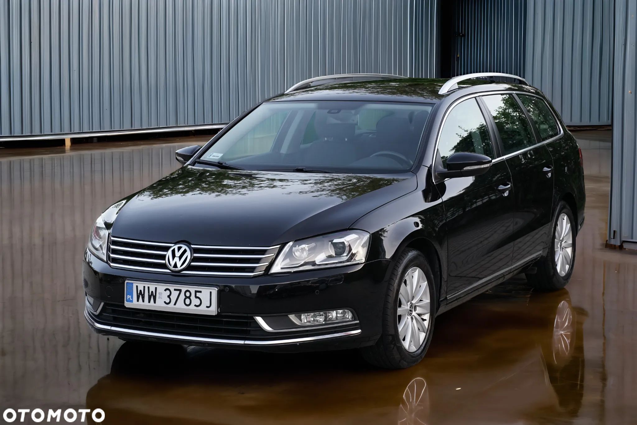 Volkswagen Passat - 1