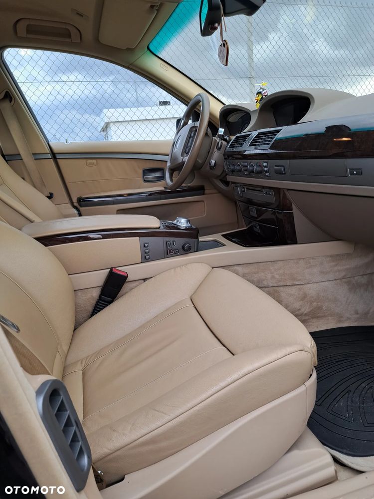 BMW Seria 7 730d - 12