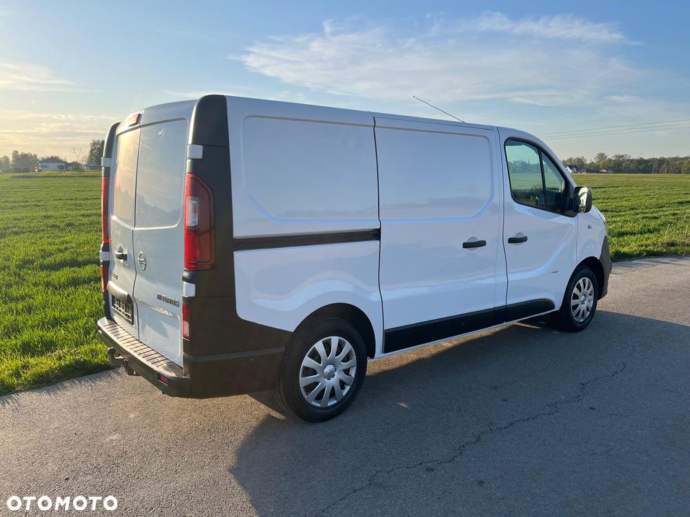 Opel Vivaro - 24