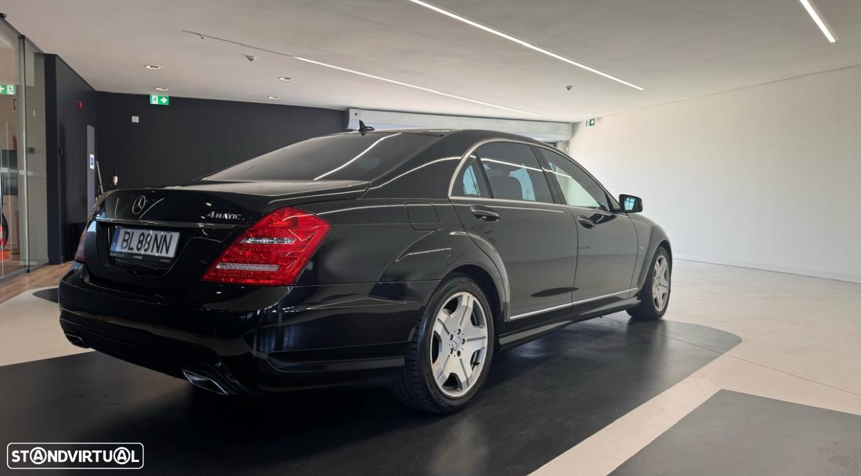Mercedes-Benz S 500 4-Matic - 16