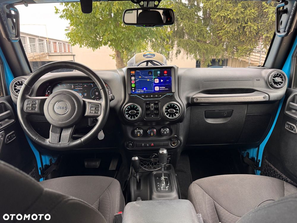 Jeep Wrangler - 10