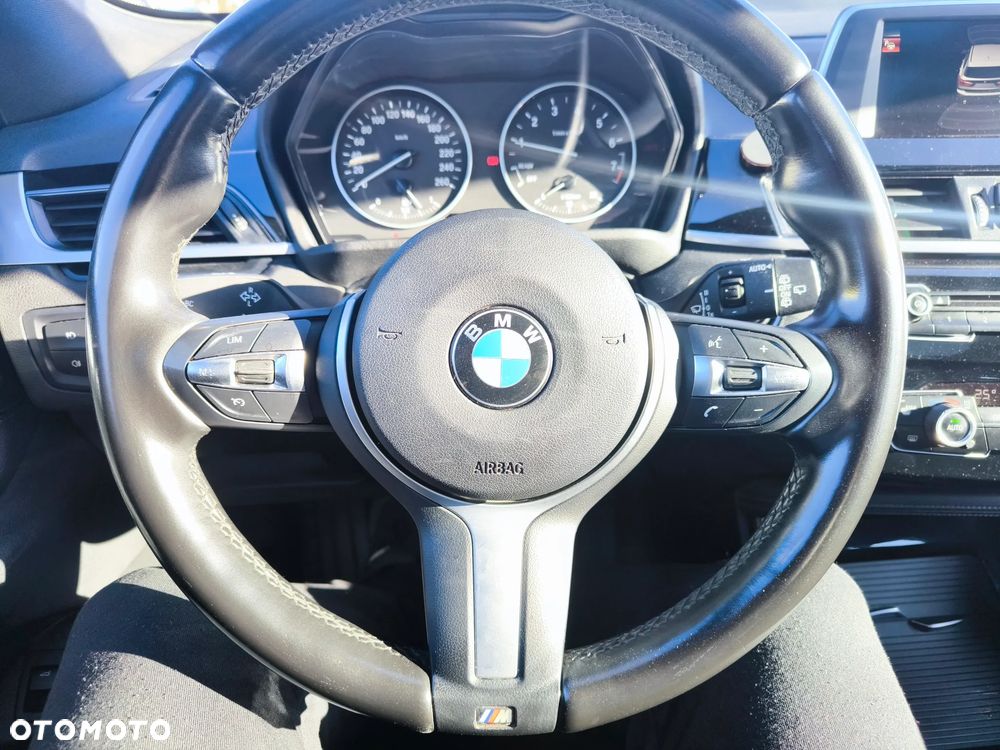 BMW X1 sDrive18i xLine - 20