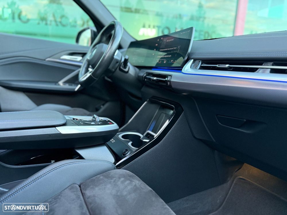 BMW iX1 xDrive30 M Sport Pack - 14