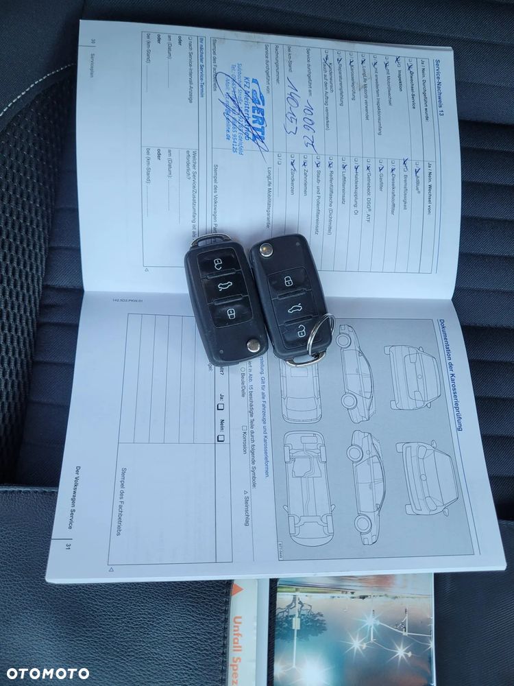 Volkswagen Touran - 15