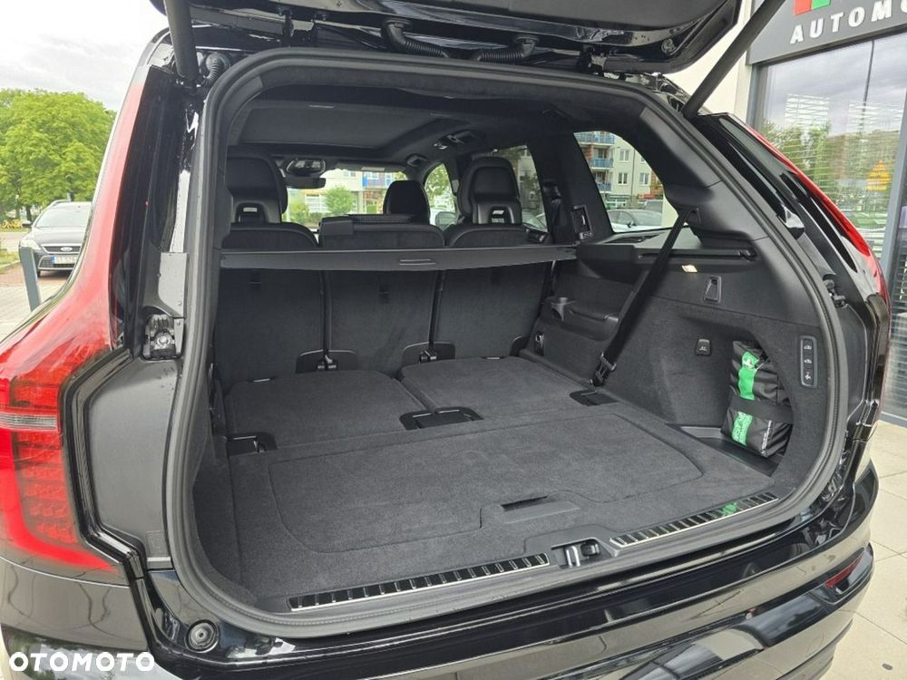 Volvo XC 90 T8 AWD Plug-In Hybrid Ultra Black Edition 7os - 10