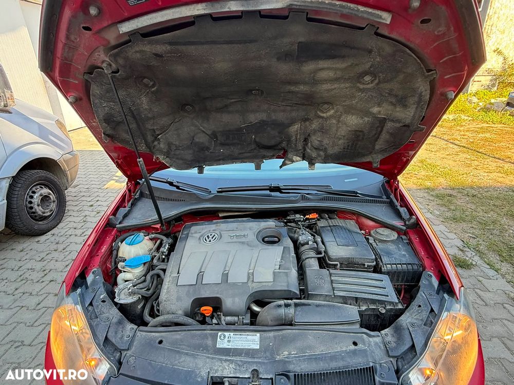 Volkswagen Golf - 2