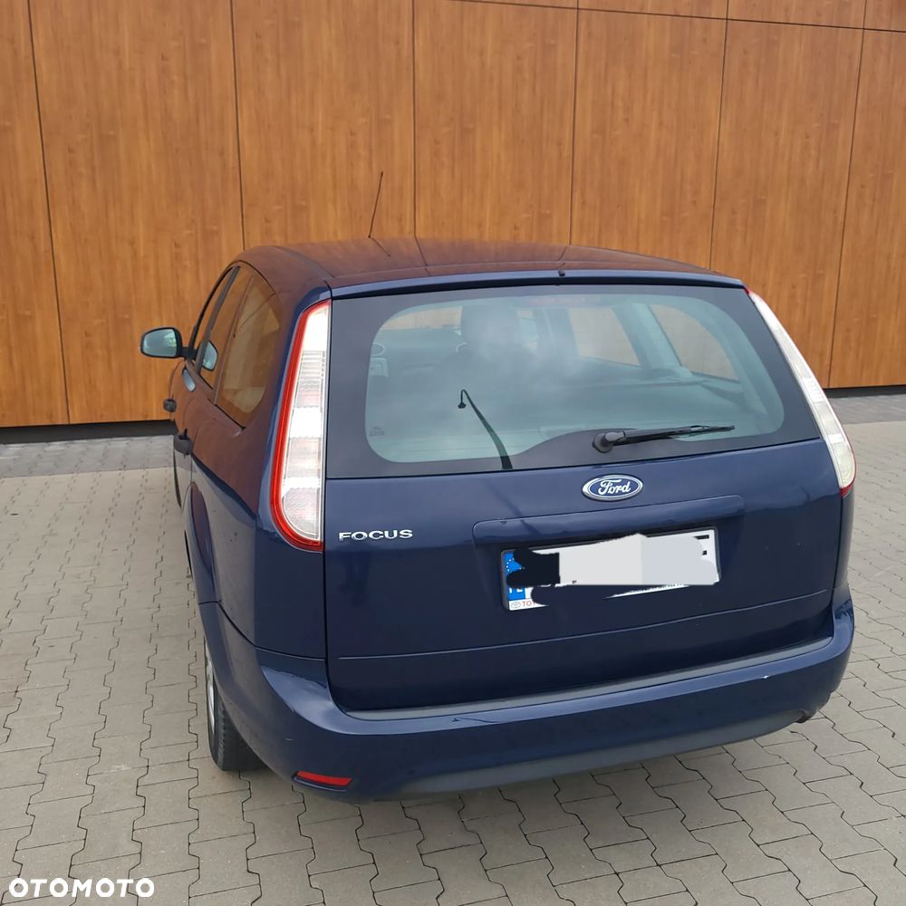 Ford Focus - 8