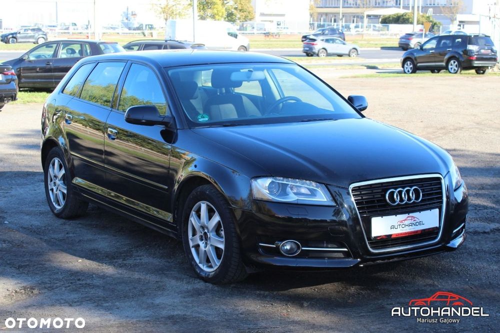 Audi A3 Sportback 2010 photo 3