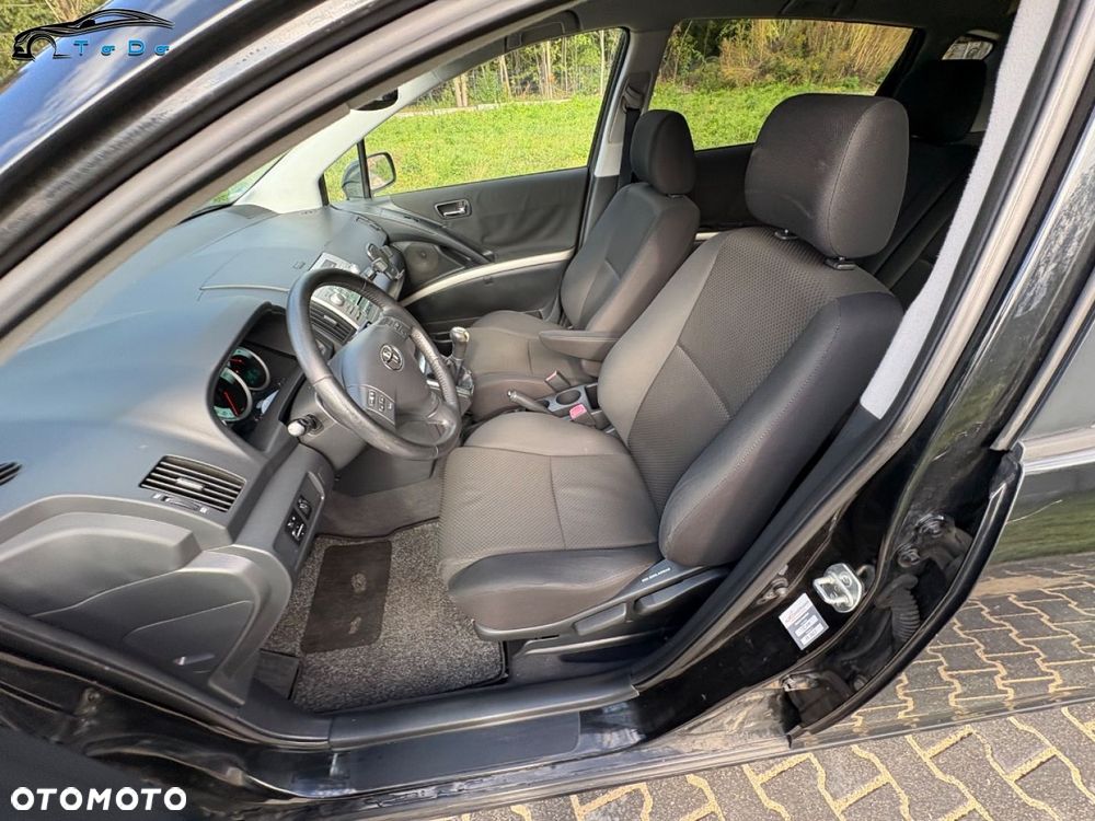 Toyota Corolla Verso 1.8 Prestige + 7os - 21