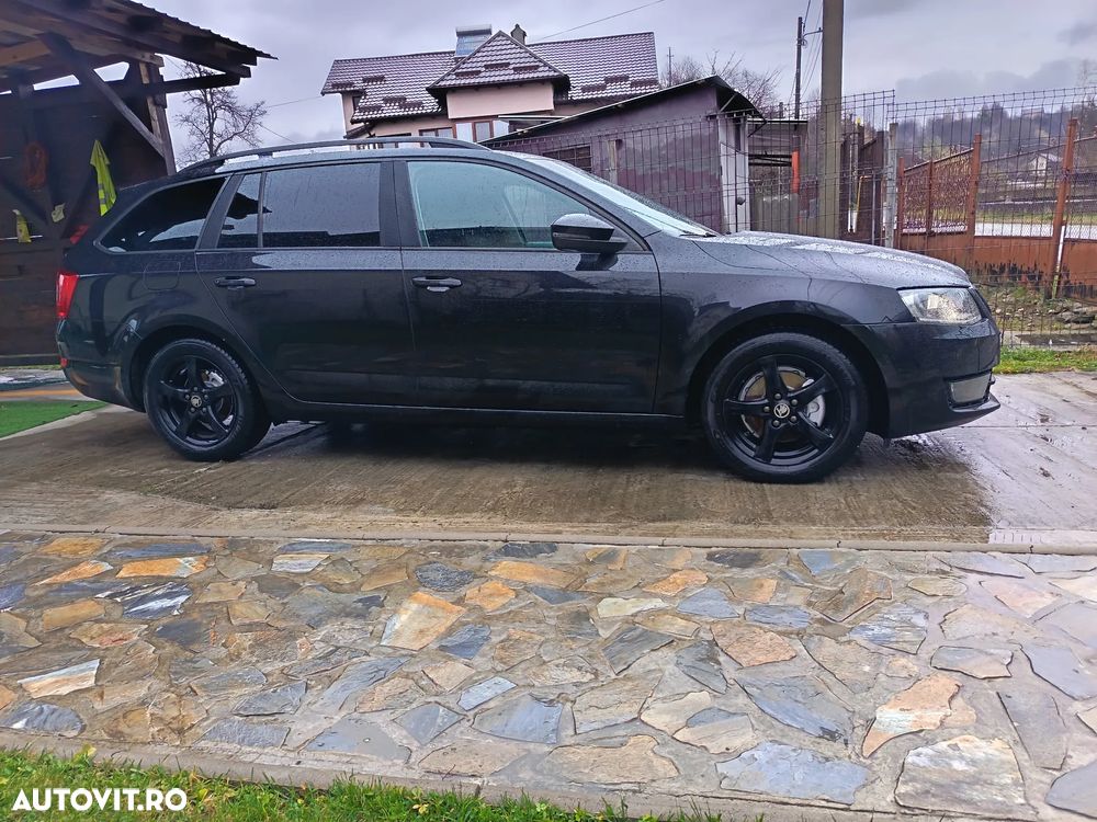 Skoda Octavia 1.6 TDI GREENLINE - 9