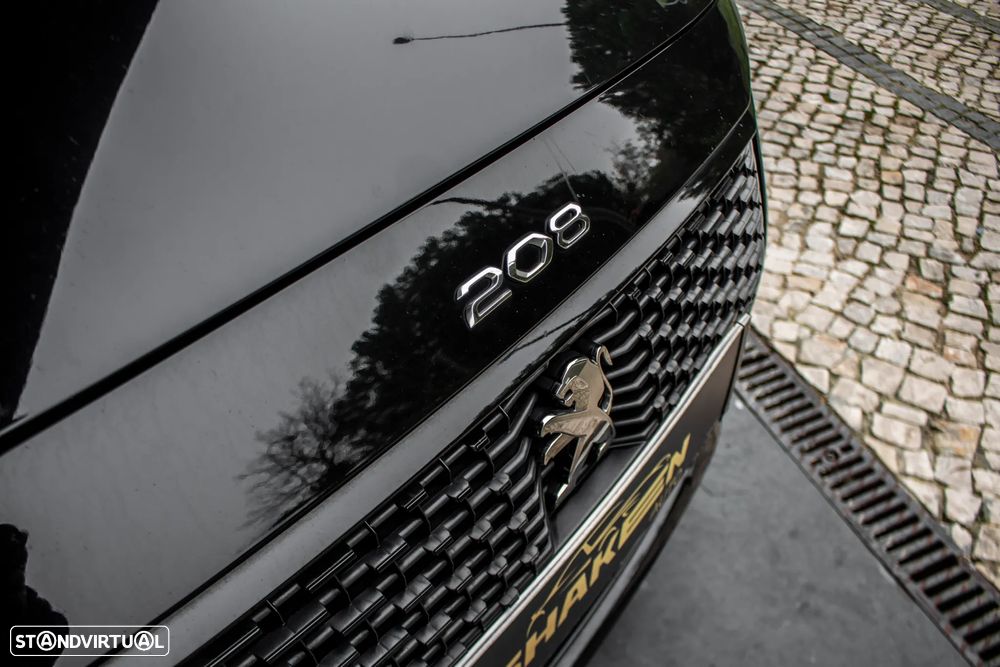 Peugeot e-208 Allure - 8