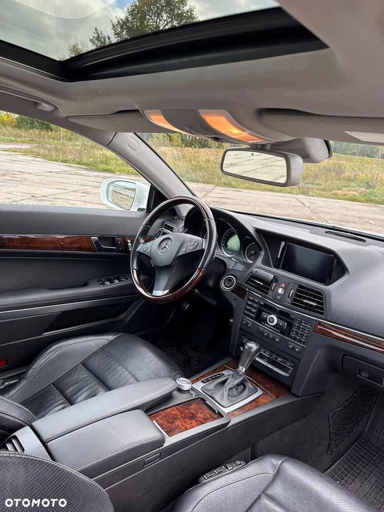 Mercedes-Benz Klasa E - 12