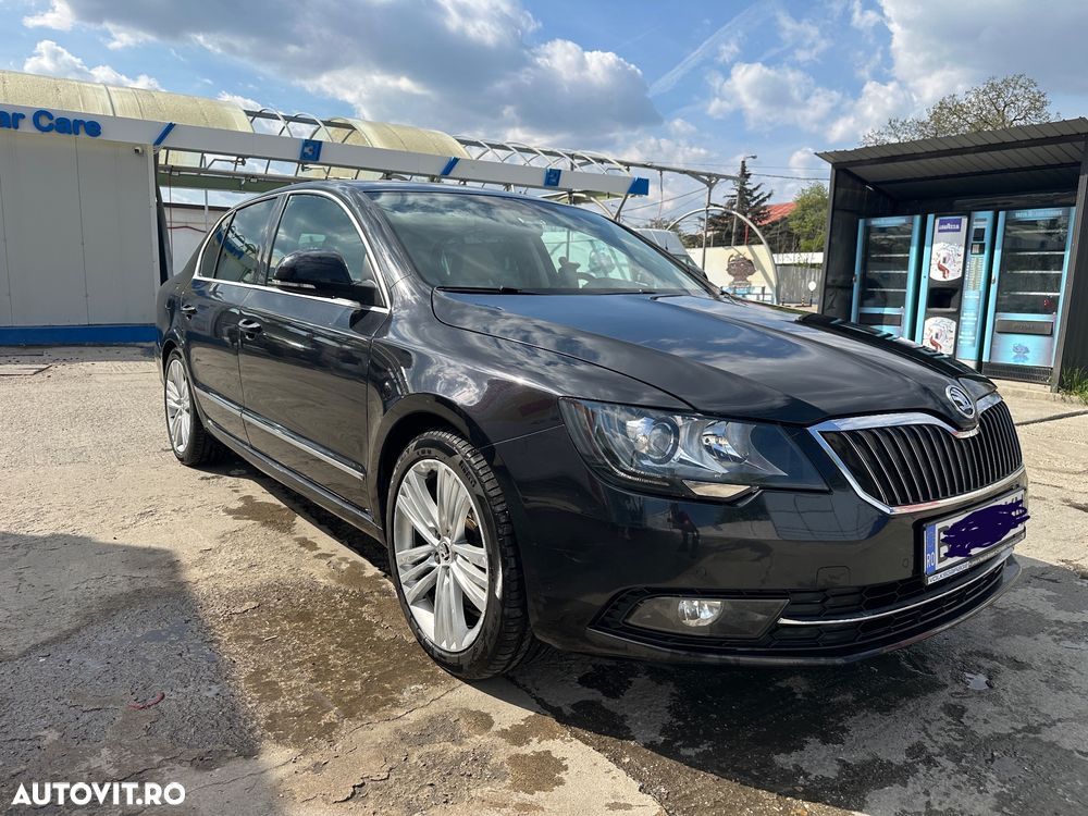 Skoda Superb 2.0 TDI 4X4 Laurin&Klement - 4