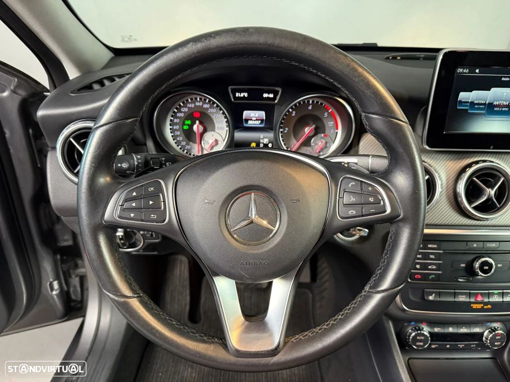 Mercedes-Benz GLA 180 - 5