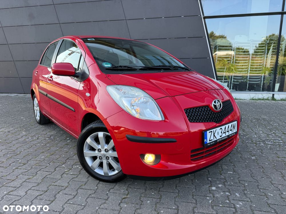 Toyota Yaris 1.3 Luna Premium - 2