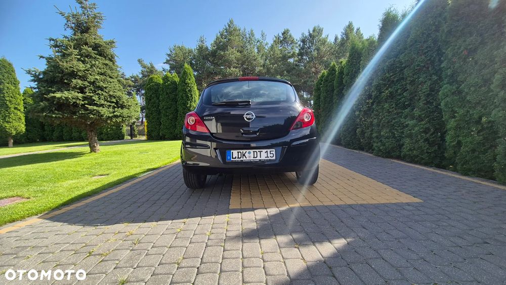Opel Corsa 1.4 16V Energy - 21