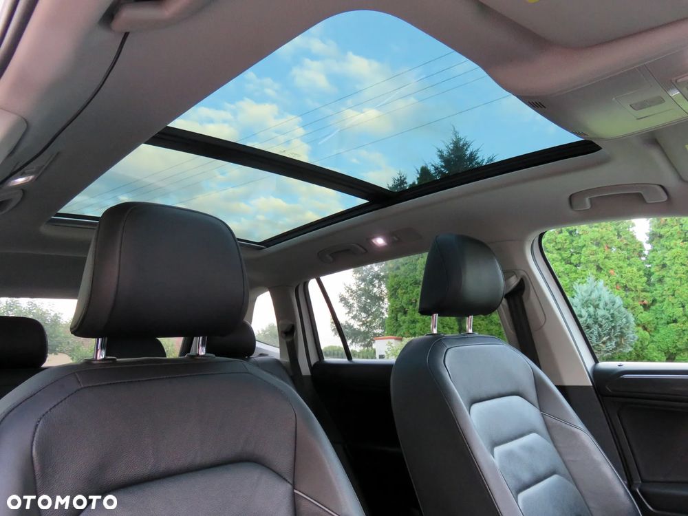 Volkswagen Tiguan Allspace - 12