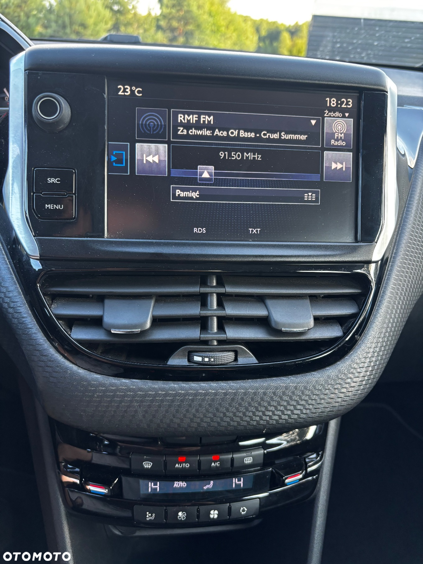 Peugeot 2008 1.2 Pure Tech GPF Allure S&S - 29
