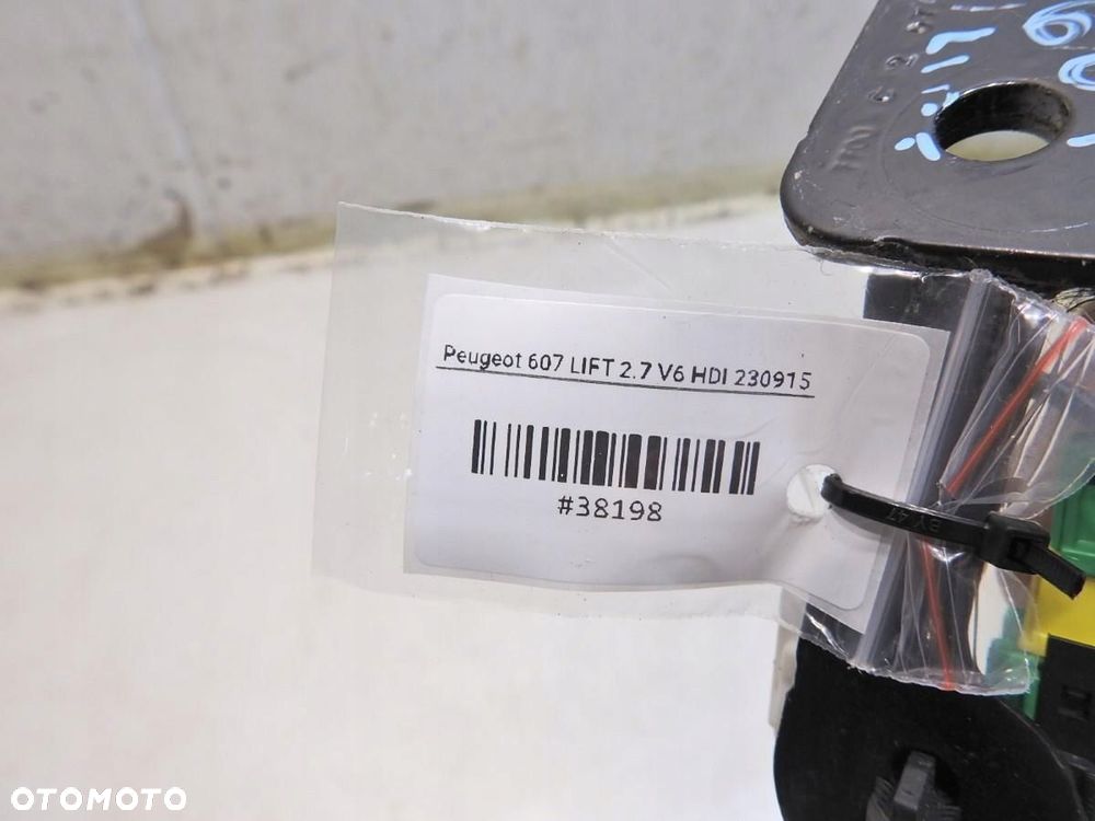 ZAPINKI PASA BEZPIECZEŃSTWA PRAWY TYŁ PEUGEOT 607 LIFT - 4