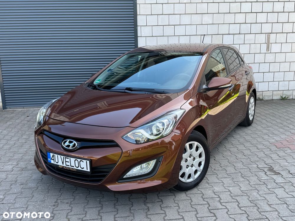Hyundai i30 i30cw 1.4 Intro Edition - 11