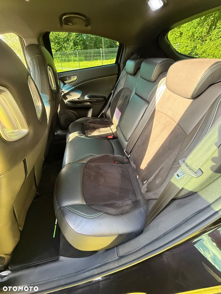 Alfa Romeo Giulietta 1750 TBi QV TCT - 8