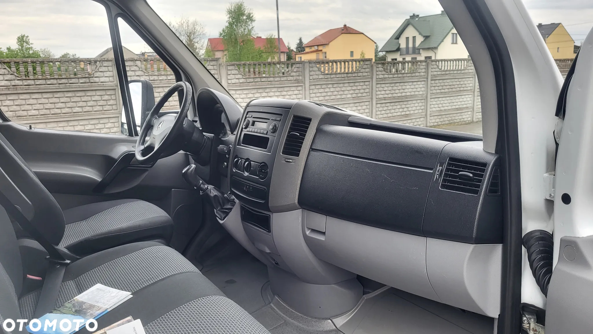 Mercedes-Benz Sprinter - 26