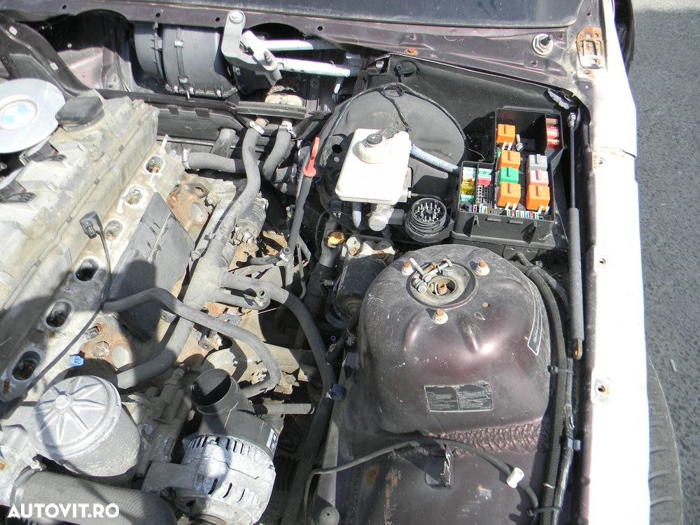 Dezmembrari  BMW 3 (E36)  1990  > 2000 320 i Benzina - 10